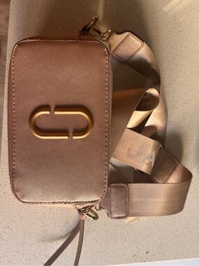 Marc Jacobs Metallic Rose Gold Crossbody Camera Bag with Jacquard Strap
